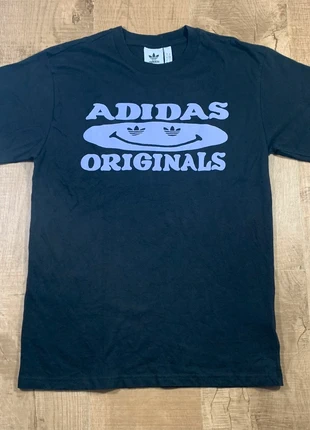 Teeshirt / Adidas Originals / S / 46×69cm / Smile in style / 0534, marque: adidas, état: Bon état, taille: S, 5,00 €, 5,95 € Protection acheteurs (Pro) incluse