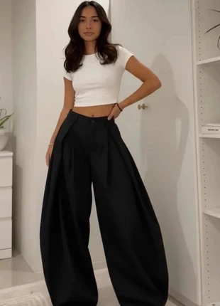 Pantalon noir oversize à pinces, très large, taille haute et moderne taille M, brand: shawly, condition: Very good, size: M / 38 / 10, €46.90, €49.95 includes Buyer Protection