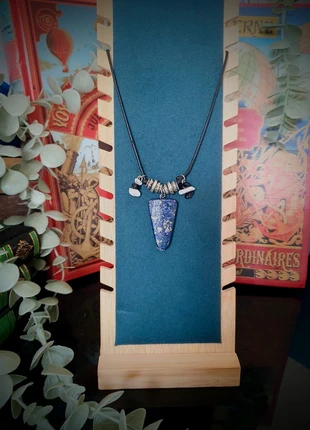 Collier pierres naturelles mystique, marque: Fabrication Artisanale, état: Neuf sans étiquette, 7,50 €, 8,58 € Protection acheteurs incluse