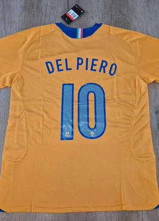 Nieuw Nike Juventus shirt 2005/2006 Del Piero 10 maat large, merk: Nike, staat: Nieuw met prijskaartje, maat: L, € 28,90, € 31,05 inclusief Kopersbescherming
