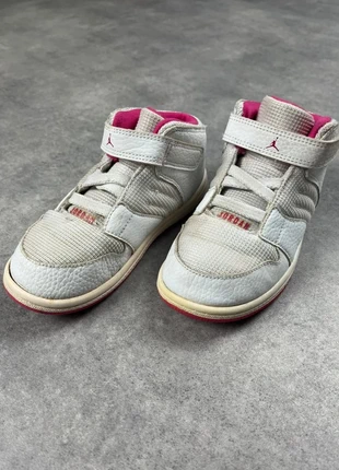 Basket enfant Nike Air Jordan 1 Flight 4 GG blanc/rose - Taille 27, marca: Jordan, estado: Bueno, tamaño: 27, 5,00 €, 5,95 € Protección al comprador incluida