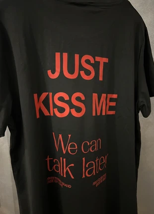 Maglietta “Just Kiss Me” M, condizioni: Nuovo senza cartellino, taglia: M / IT 42 / EU 38, €12.00, €13.30 include la Protezione acquisti