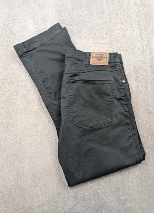 Pantalon Wrangler Straight Fit noir taille 44, brand: Wrangler, condition: Very good, size: W34, €11.90, €13.20 includes Buyer Protection Pro