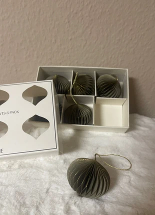 6 Weinachtskugeln , Baumschmuck , Weihnachtsdeko, Deko, merk: H&M Home, staat: Nieuw zonder prijskaartje, € 12,00, € 13,30 inclusief Kopersbescherming