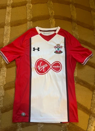 Southampton original home shirt 2016-2017, merk: Under Armour, staat: Heel goed, maat: M, € 27,50, € 29,58 inclusief Kopersbescherming