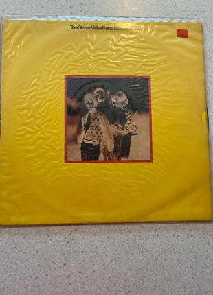 Brave New World by the Steve Miller Band vinyl record, condition: Very good, £15.00, £16.45 includes Buyer Protection