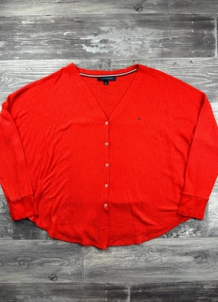 Cardigan Tommy Hilfiger Rouge Taille L, marke: Tommy Hilfiger, zustand: Sehr gut, größe: L / 40 / 12, 13,00 €, 14,35 € beinhaltet Vinted-Käuferschutz Pro