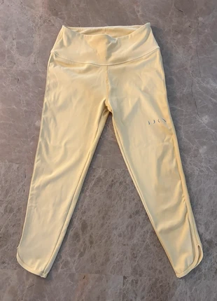 Mallas Born para pilates – Talla S / Born Pilates Leggings – Size S, brand: Born, condizioni: Ottime, taglia: S / IT 40 / EU 36, €7.00, €8.05 include la Protezione acquisti