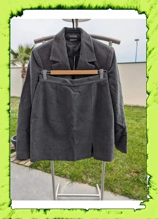 Ensemble Tailleur Veste + Jupe - Gris Anthracite - T.40, condition: Very good, size: L / 40 / 12, €10.00, €11.20 includes Buyer Protection