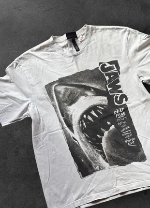 Jaws T-shirt Stampa Bianca Oversize, brand: JAWS, condizioni: Ottime, taglia: S, €3.00, €3.85 include la Protezione acquisti