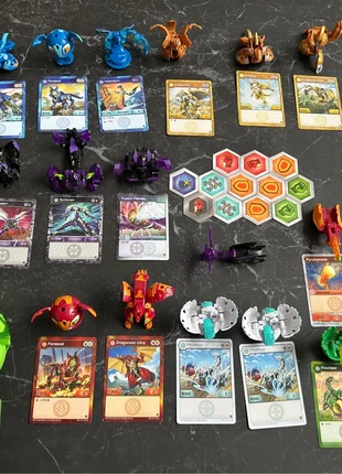 Bakugan, marque: Bakugan, état: Très bon état, taille: 4 ans / 104 cm, 60,00 €, 63,70 € Protection acheteurs incluse