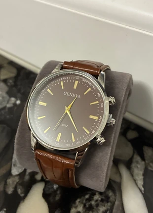 Orologio da uomo Geneva stile vintage – quadrante minimal con numeri romani – nuovo, marque: Geneva, état: Neuf sans étiquette, taille: 39–42 mm, 8,00 €, 9,10 € Protection acheteurs incluse