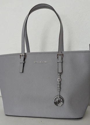 Michael Kors - Shopper "Jet Set Travel" in Pearl Grey, brand: Michael Kors, condizioni: Nuovo senza cartellino, €215.00, €226.45 include la Protezione acquisti