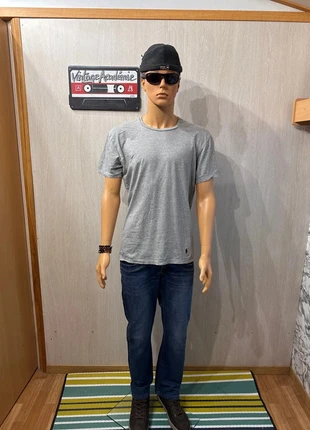 Tee-shirt Ralph Lauren gris Taille L. #139, marque: Ralph Lauren, état: Bon état, taille: L, 10,00 €, 11,20 € Protection acheteurs (Pro) incluse