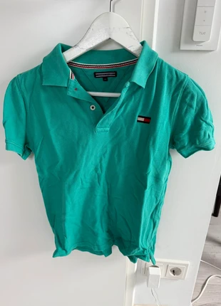 Tommy hilfiger polo kids, merk: Tommy Hilfiger, staat: Heel goed, maat: 10 jaar / 140 cm, € 10,00, € 11,20 inclusief Kopersbescherming