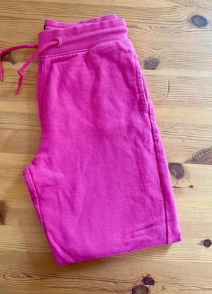 Pantaloni jogger OVS Kids rosa fucsia 11-12 anni (152 cm), marke: OVS, zustand: Sehr gut, größe: 12 Jahre / 152, 5,00 €, 5,95 € inklusive Vinted-Käuferschutz