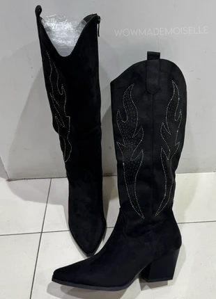 Noire, marque: Boutique Parisienne, état: Très bon état, taille: 38, 39,00 €, 41,65 € Protection acheteurs incluse