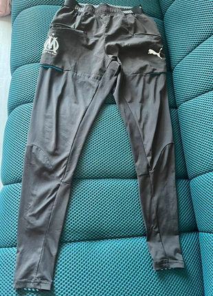 Pantalon de survêtement Olympique de Marseille 2023/2024 – Puma – Taille S, marque: Puma, état: Très bon état, taille: S, 18,00 €, 19,60 € Protection acheteurs incluse