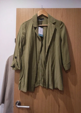 Blazer de mujer fluida verde caqui talla XS 💚, merk: Lefties, staat: Nieuw met prijskaartje, maat: XS / 34 / 6, € 17,50, € 19,08 inclusief Kopersbescherming