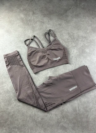 Ensemble Gymshark pantalon brassière Taille S Gris, parfait pour le sport, marque: Gymshark, état: Très bon état, taille: S / 36 / 8, 35,00 €, 37,45 € Protection acheteurs incluse