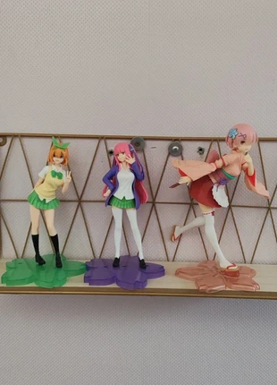 Lot figurine débarras, merk: anime, staat: Nieuw zonder prijskaartje, maat: Prematuur, tot 44 cm, € 30,00, € 32,20 inclusief Kopersbescherming