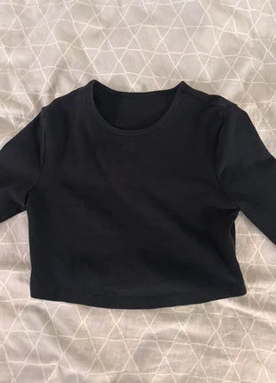 Lot 2 crop top manche longue noir et blanc, marque: Noir, état: Très bon état, taille: XS / 34 / 6, 4,00 €, 4,90 € Protection acheteurs incluse