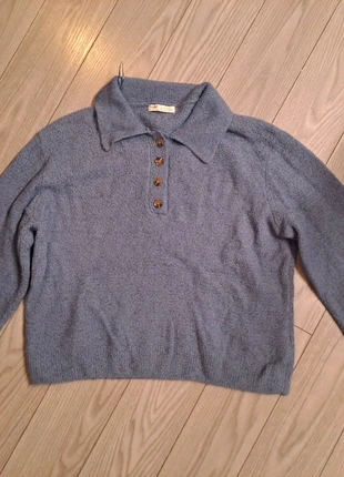 Maglione con colletto coquette azzurro di tessuto morbido, brand: Pull & Bear, condizioni: Ottime, taglia: L / IT 44 / EU 40, €3.00, €3.85 include la Protezione acquisti
