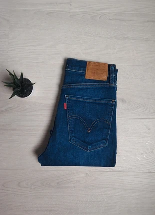 👖 Levi’s Premium – Modèle miles high super skinny Taille W27 Bleu brut Parfait état, merk: Levi's, staat: Heel goed, maat: S / 36 / 8, € 32,00, € 34,30 inclusief Kopersbescherming Pro
