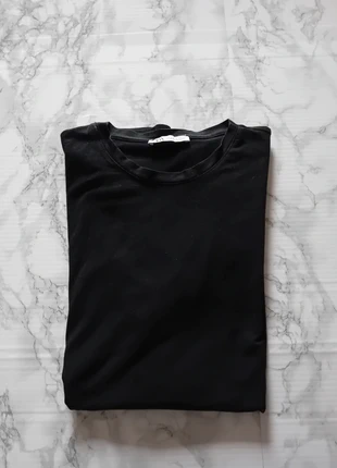 T-shirt Zara noir basique – Taille L – Très bon état, brand: Zara, condition: Good, size: L, €3.00, €3.85 includes Buyer Protection