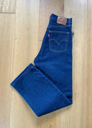 Jean Lévis ribcage straight joli thorax droit bleu marine Premium - Taille haute, marke: Levi's, zustand: Sehr gut, größe: XS / 34 / 6, 42,00 €, 44,80 € beinhaltet Vinted-Käuferschutz Pro