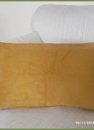 corduroy cushion, marque: Zara Home, état: Neuf avec étiquette, taille: 30 x 50 cm, 14,00 €, 15,40 € Protection acheteurs incluse