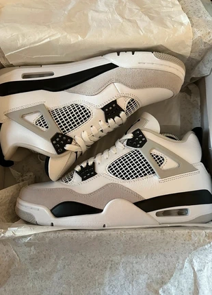Jordan Air aj4, marque: Jordan, état: Neuf avec étiquette, taille: 42, 60,00 €, 63,70 € Protection acheteurs incluse