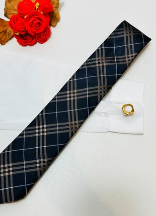 Cravate Nano Technologie - tartan carreaux en soie noir doré - 7 cm très bon état, marca: nano technologie, estado: Muito bom, €12.00, €13.30 inclui Proteção do Comprador Pro