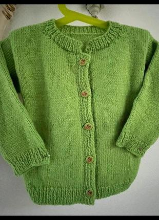 Wunderschöner kuscheliger Cardigan Strickjacke Unisex, brand: Handmade, condizioni: Nuovo senza cartellino, taglia: 12-18 mesi / 80 cm, €10.00, €11.20 include la Protezione acquisti