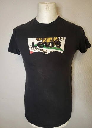 Magnifique t-shirt imprimé Levi's taille S Ref 20IT011, marke: Levi's, zustand: Sehr gut, größe: S, 8,00 €, 9,10 € inklusive Vinted-Käuferschutz