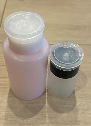 Lot de 2 flacons pompe, condizioni: Ottime, €2.00, €2.80 include la Protezione acquisti