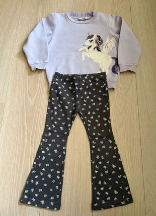 Ensemble licorne fille 3 ans – haut manches longues + pantalon assorti, marke: C&A, zustand: Sehr gut, größe: 3 Jahre / 98, 10,00 €, 11,20 € inklusive Vinted-Käuferschutz