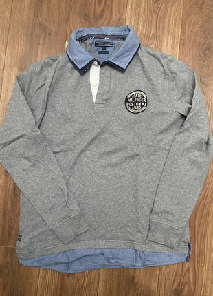 Grijze Tommy hilfiger long sleeve polo, merk: Tommy Hilfiger, staat: Heel goed, maat: XL, € 12,50, € 13,83 inclusief Kopersbescherming