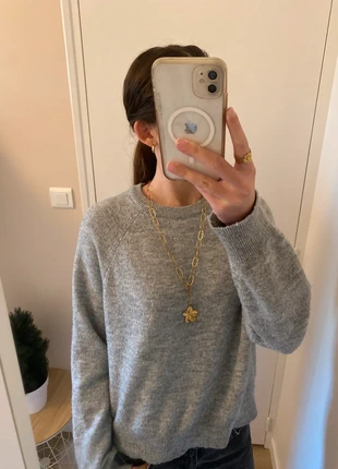 Pull gris H&M, marque: H&M, état: Très bon état, taille: S / 36 / 8, 8,00 €, 9,10 € Protection acheteurs incluse