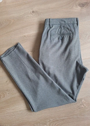 Tapered broek van Only&Sons, brand: ONLY & SONS, condizioni: Ottime, taglia: L, €5.00, €5.95 include la Protezione acquisti