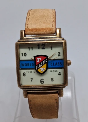 Montre vintage fossil édition road trip mécanisme à quartz carré Doré bracelet cuir, marque: Fossil, état: Très bon état, taille: 30–38 mm, 40,00 €, 42,70 € Protection acheteurs (Pro) incluse