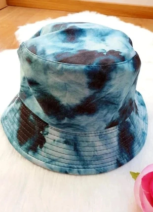 Superbe chapeau de pêcheur seau reversible tie and die turquoise noir / noir, brand: Boutique Parisienne, condition: Very good, size: 60, €15.00, €16.45 includes Buyer Protection