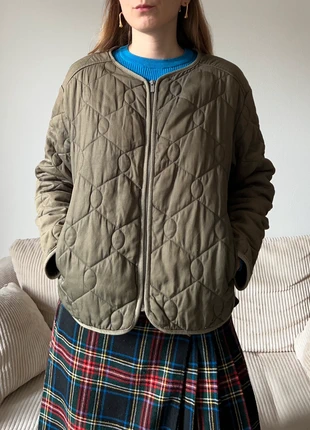 Veste matelassée à poches kaki, marca: Kiabi, estado: Muito bom, tamanho: M / 38 / 10, €8.00, €9.10 inclui Proteção do Comprador