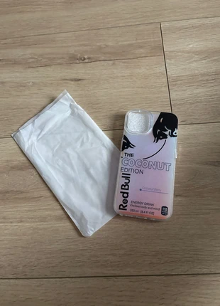 Coque iPhone 13 Red Bull • Noire & Holographique • État Neuf, marque: Concept, état: Neuf avec étiquette, 5,00 €, 5,95 € Protection acheteurs incluse