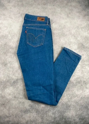 Jeans Levi’s Femme Demi Curve – Taille XS – W26 L32 = FR 34 – Coupe Ajustée, brand: Levi's, condition: Very good, size: XS / 34 / 6, €15.00, €16.45 includes Buyer Protection