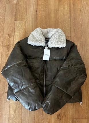 Doudoune Marron Vintage, brand: Don't Call Me Jennyfer, condition: New with tags, size: S / 36 / 8, €40.00, €42.70 includes Buyer Protection