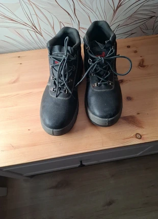 Chaussures de sécurité, marque: TRAILER'S, état: Très bon état, taille: 42, 6,00 €, 7,00 € Protection acheteurs incluse