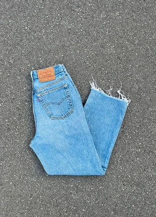 Jean Levi’s 501 made in usa 1980’s coupe droite bleu vintage - Taille XS(34), merk: Levi's, staat: Heel goed, maat: XS / 34 / 6, € 45,00, € 47,95 inclusief Kopersbescherming Pro