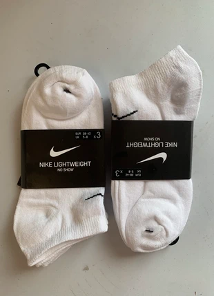 Chaussettes socquettes Nike lightweight blanches, marque: Nike, état: Neuf avec étiquette, taille: M | 39–42, 12,00 €, 13,30 € Protection acheteurs incluse