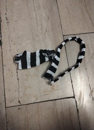 Sciarpa e maglietta, état: Très bon état, taille: Taille unique, 1,00 €, 1,75 € Protection acheteurs incluse